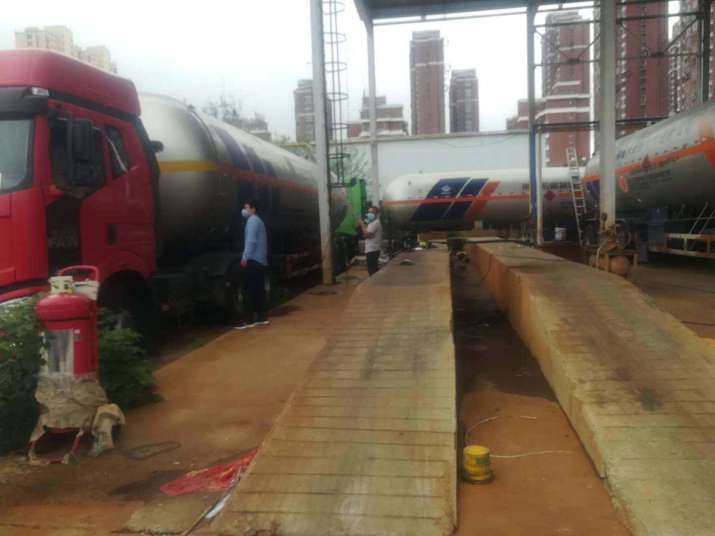 傅里葉紅外光譜氣體分析儀現(xiàn)場采集展示